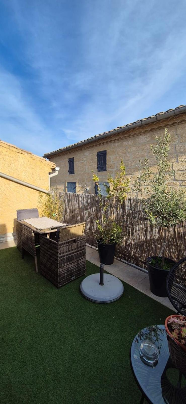 Proche D'uzes La Terrasse Du Soleil Levant * Collias